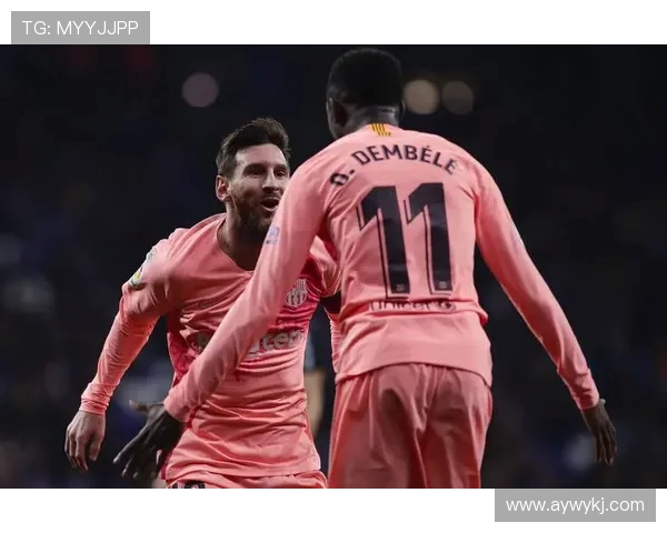 梅西登贝莱世俱杯重逢！赛后勾肩搭背续写兄弟情